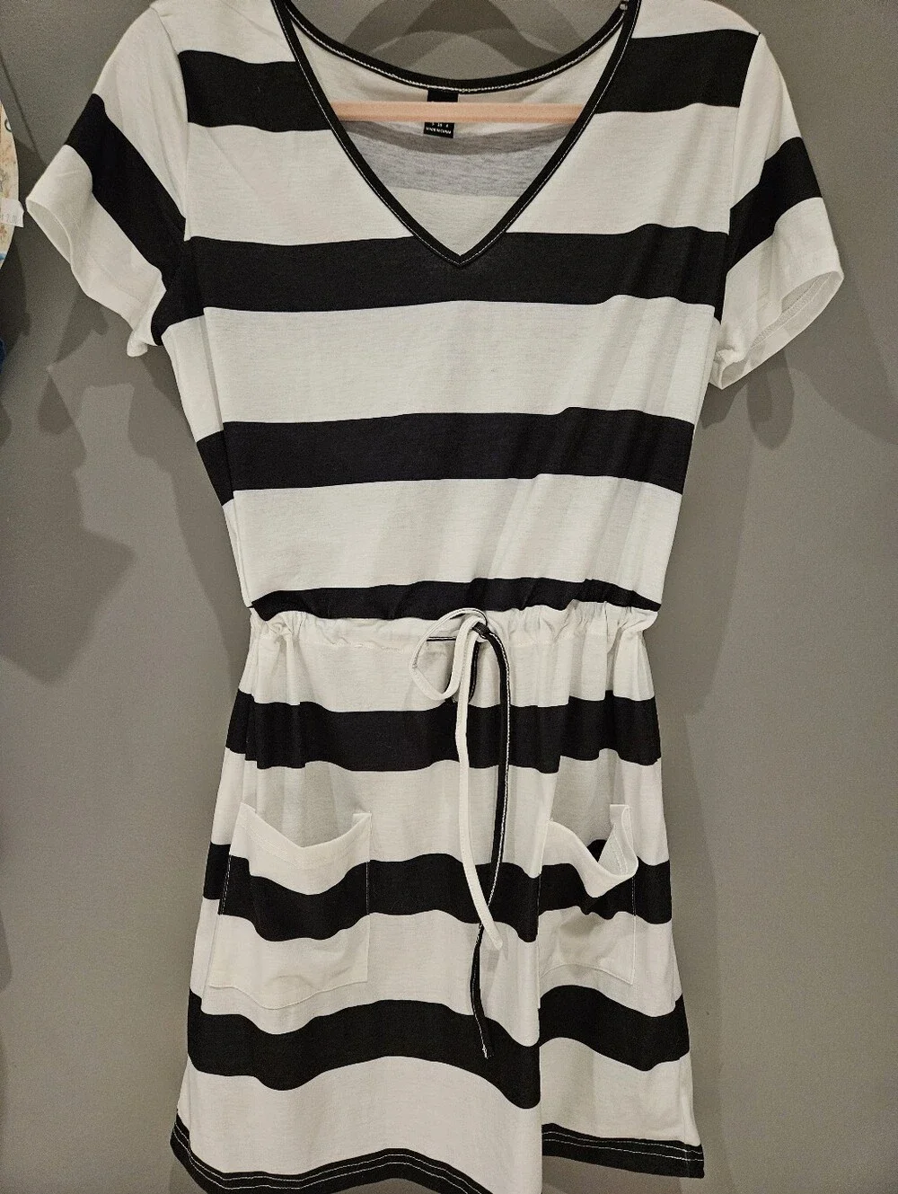 SHEIN NWOT Black and White Striped A-Line Drawstring Dress Size Small